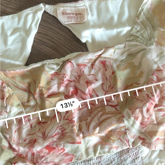 Showpo floral backless crop top - Picture 3 of 5